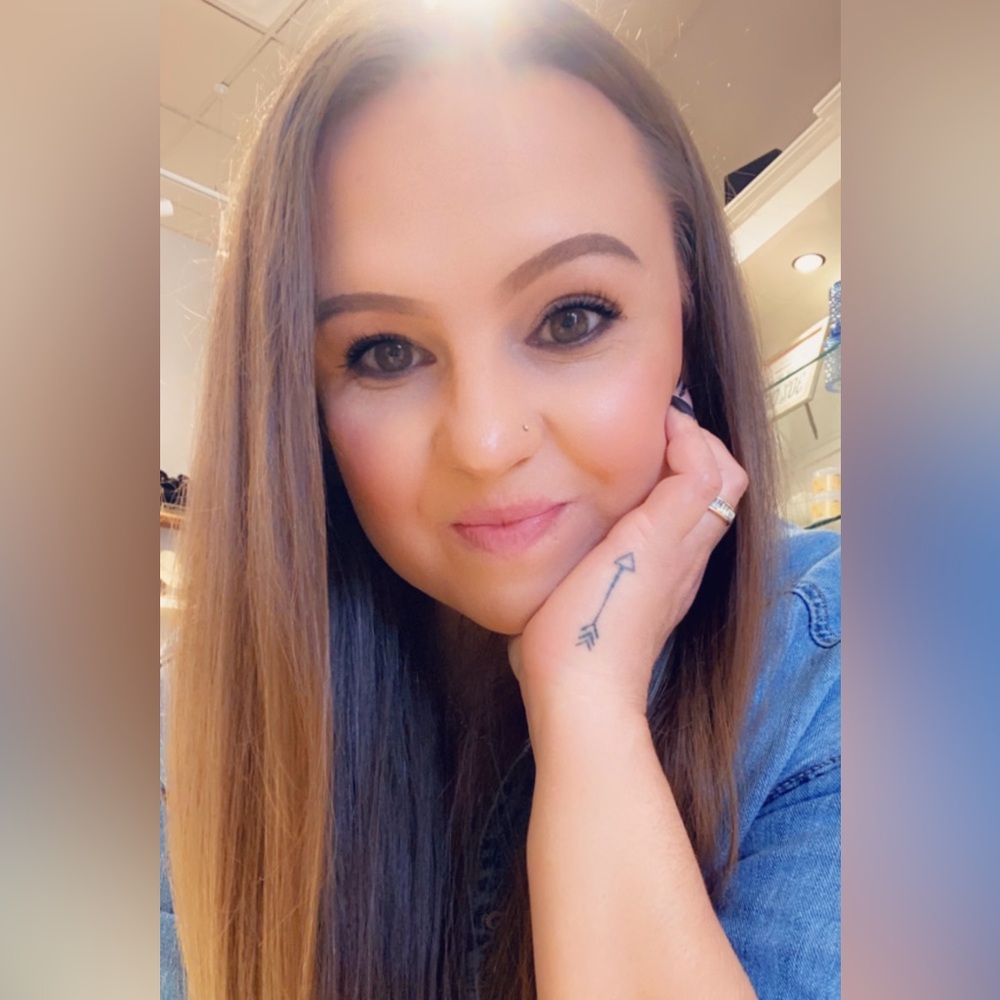 Meet your Posher, Sierra